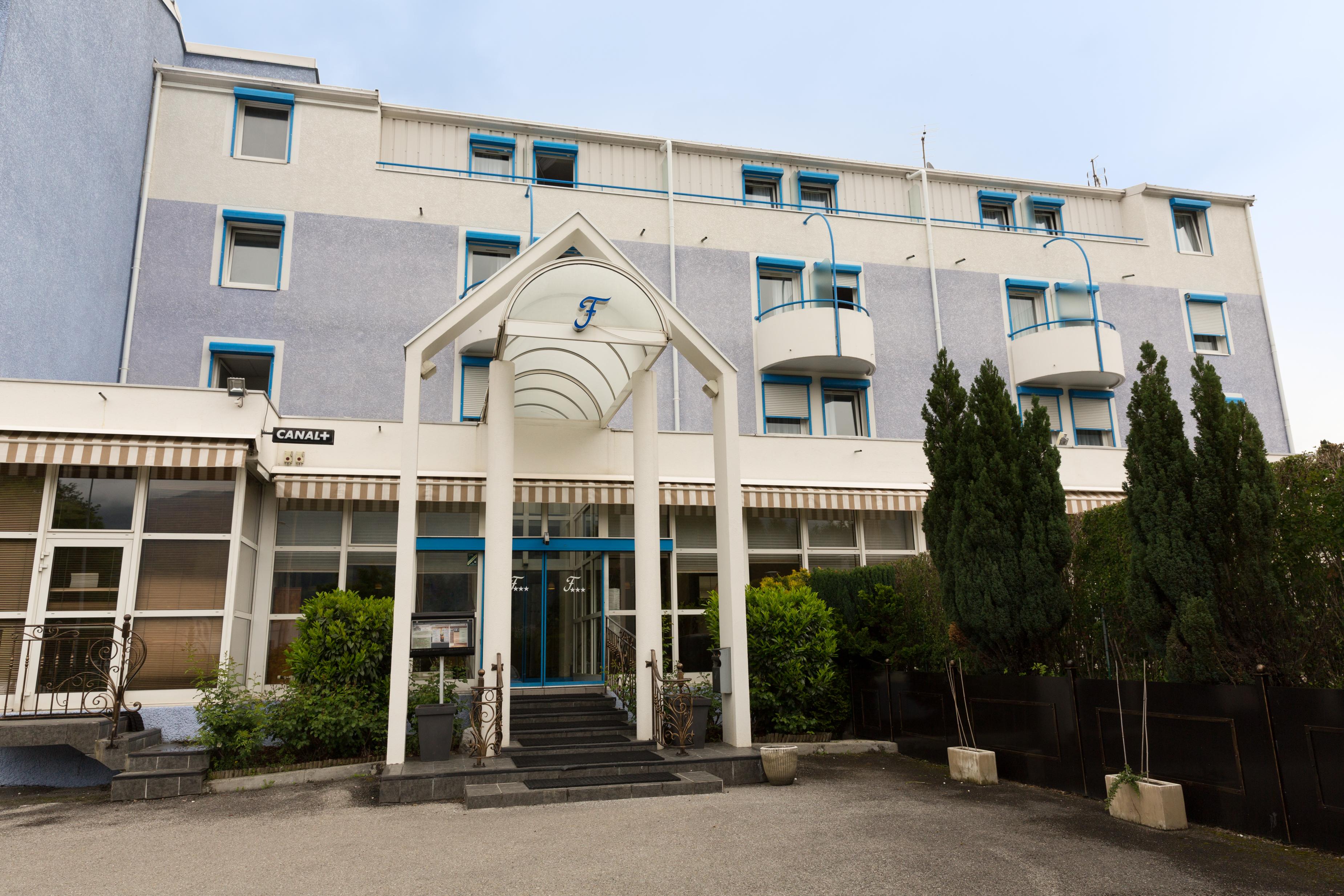The Originals City, Hotel Du Faucigny, Cluses Ouest Сьонзье Экстерьер фото