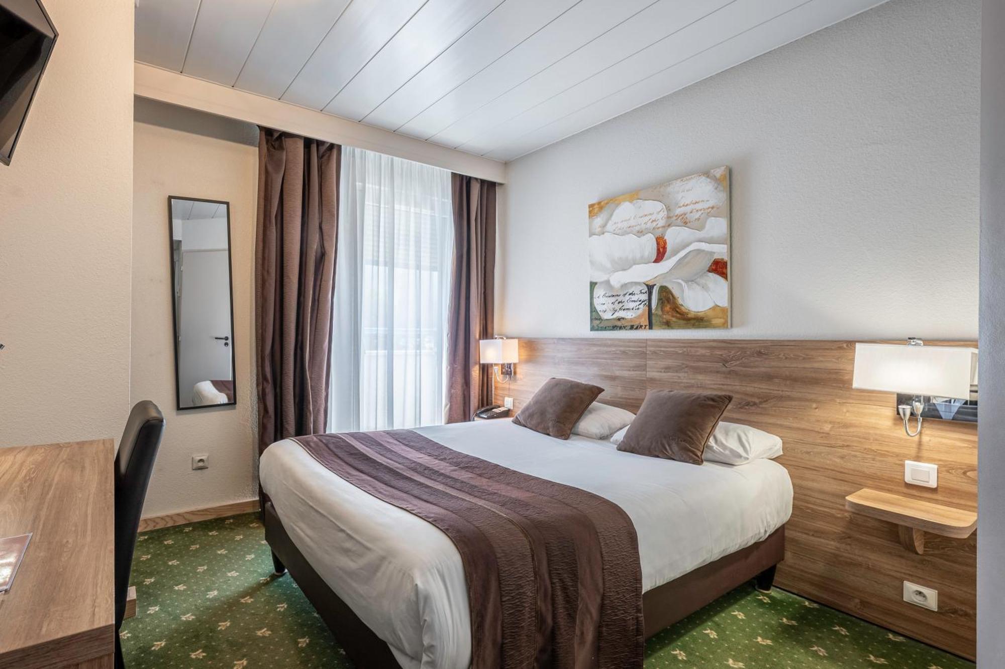The Originals City, Hotel Du Faucigny, Cluses Ouest Сьонзье Экстерьер фото